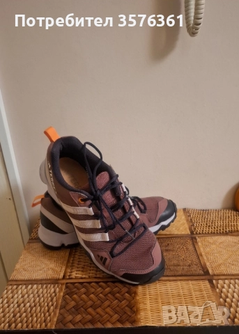 Adidas маратонки, снимка 5 - Детски маратонки - 52372224