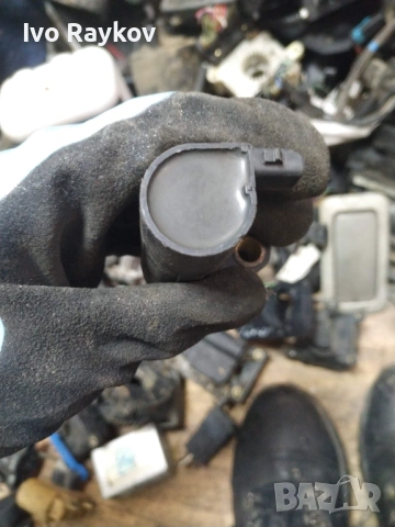 запалителна бобина RENAULT MEGANE 3 1.6 i 7700 875 000 , 8200765882 , снимка 3 - Части - 53746619