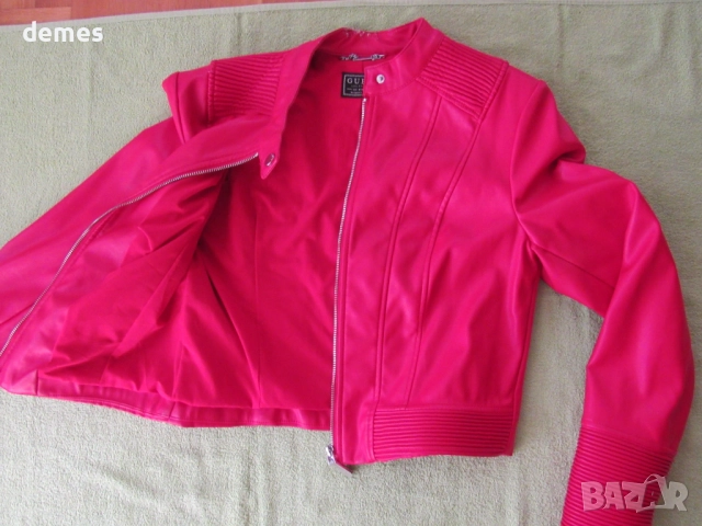 Червено кожено яке GUESS размер L, снимка 2 - Якета - 52592484