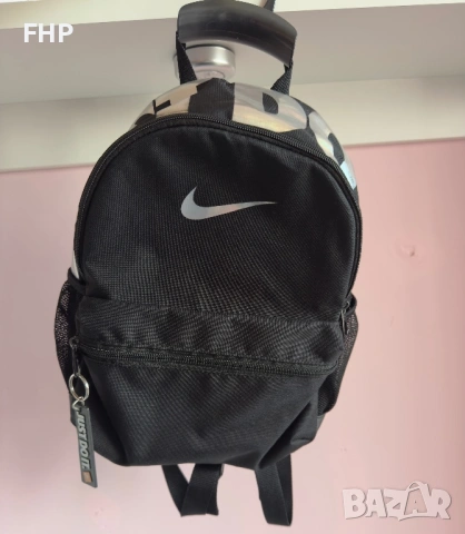 Оригинална раница Nike Y NK BRSLA JDI MINI BKPK 11л