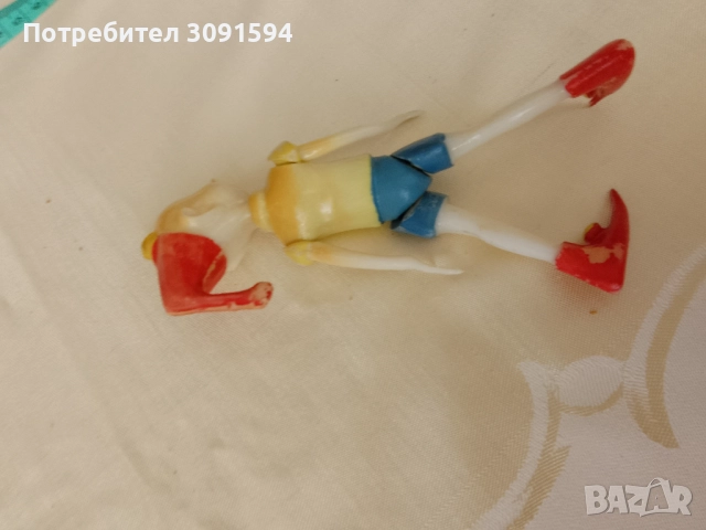 Винтидж стара играчка Пинокио с движещи се очи твърда пластмаса  Размер: Височината -15 см, снимка 3 - Колекции - 51821193