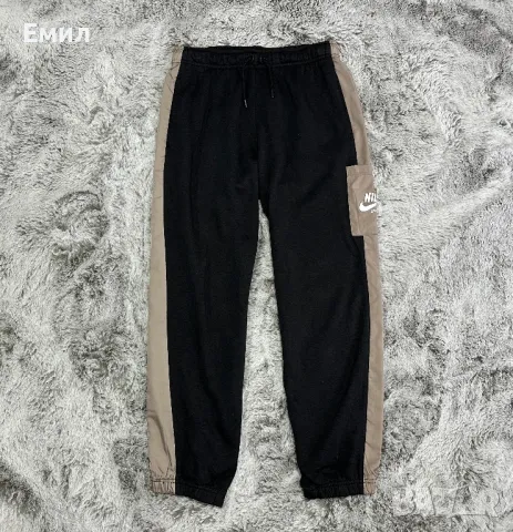 Дамско долнище Nike Heritage Easy Fleece Pants, Размер S, снимка 2 - Спортни екипи - 47208635