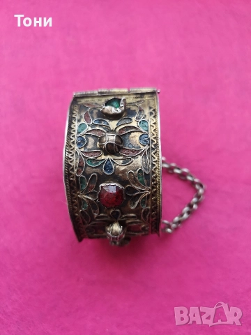 гривна сребро висока проба, позлата, емайл. 