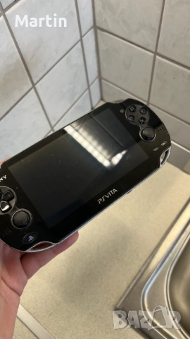 Modded Sony PS Vita PCH-1100 Piano Black 128GB/256GB, снимка 4 - PlayStation конзоли - 53740276