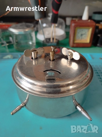 Стар Български Механичен Часовник Будилник Родина, снимка 5 - Антикварни и старинни предмети - 51863487