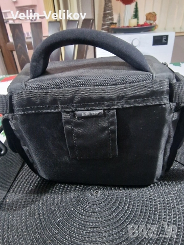 Универсална Чанта Lowepro Edit 120, снимка 3 - Чанти - 52929318