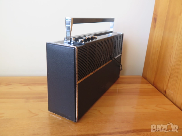 Grundig Yacht Boy Radio 210, снимка 7 - Радиокасетофони, транзистори - 52438278