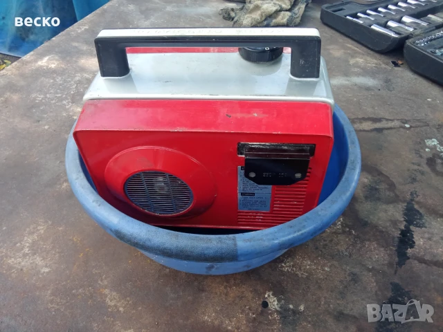 Малък портативен генератор honda, снимка 18 - Стяги - 51225997