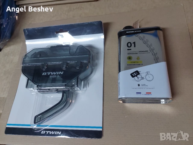 Уред за почистване на велосипедна верига + обезмаслител B-TWIN