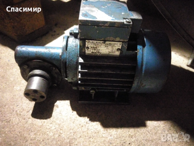 Моторедуктор чешки 260w на 112об изходящи 9,3 обр , снимка 4 - Електродвигатели - 51610289