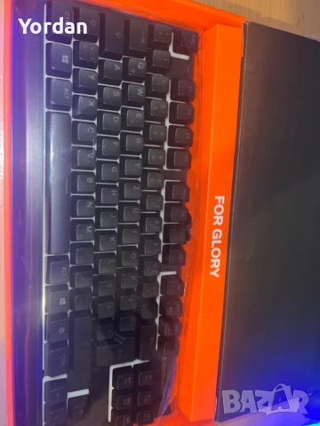 Продавам клавиатура Steelseries Apex 3 TKL чисто нова, не е отваряна