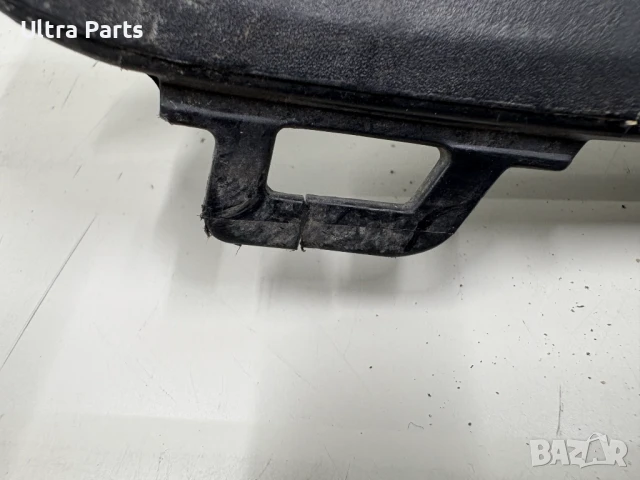 Оригинална лява лайсна на предната броня за BMW F40 7475991, снимка 2 - Части - 50480452