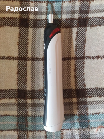  електрическа четка за зъби BRAUN Oral - B, снимка 3 - Други - 54296164