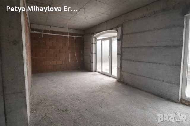 Двуетажна къща с Акт 14 в с. Хераково, снимка 7 - Къщи - 53702535