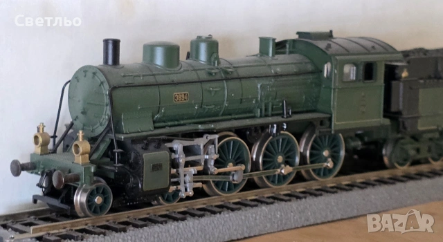 Локомотив BAYERN на Trix H0 1:87 модел, снимка 4 - Колекции - 53148203