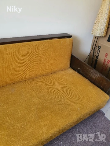 Ретро диван , снимка 2 - Дивани и мека мебел - 50801323