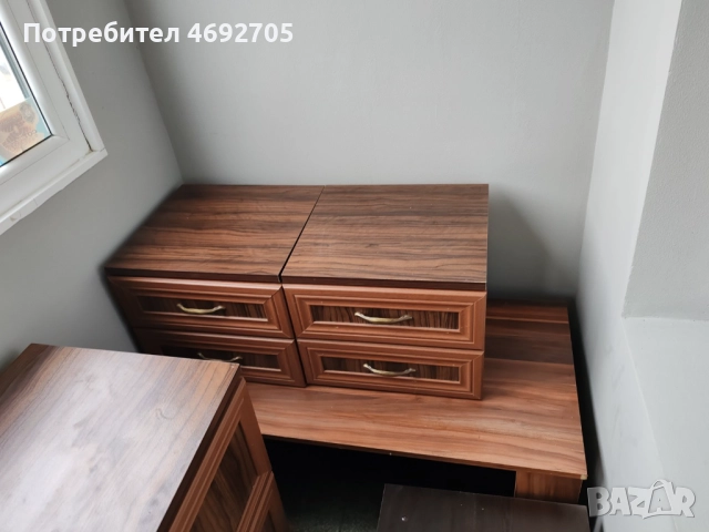 Скрин с нощни шкафчета, снимка 3 - Шкафове - 52902589
