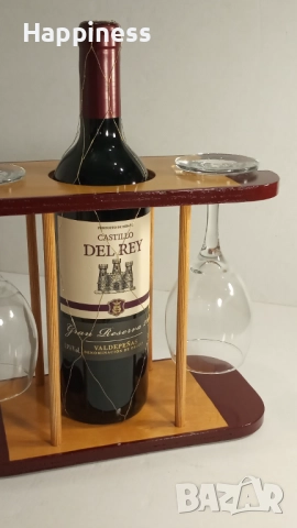 Стойка за вино с бутилка и 2 чаши - Нова, снимка 2 - Декорация за дома - 46419886