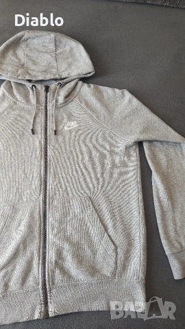 горница Nike XS, снимка 2 - Спортни дрехи, екипи - 53856082