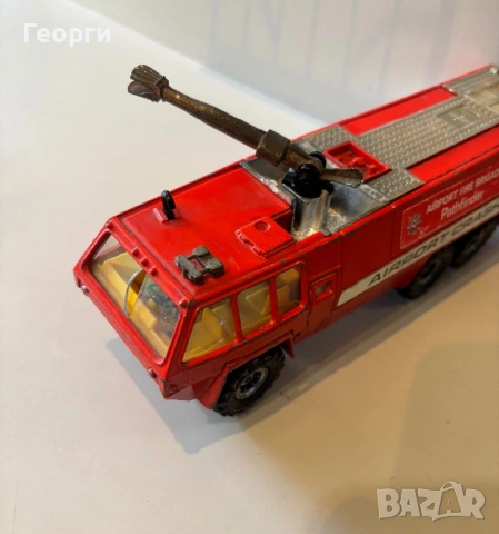 Corgi Метално камионче пожарна, снимка 4 - Колекции - 53923458