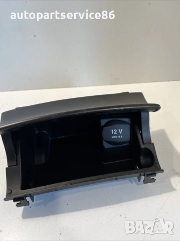 Пепелник преден за Mercedes Cls, W219 (2009) A2115802852 , снимка 2 - Части - 54053399