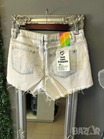 ⚜️Къси дънкови панталонки с накъсан ефект и шарена нишка  , снимка 2 - Къси панталони и бермуди - 50690828