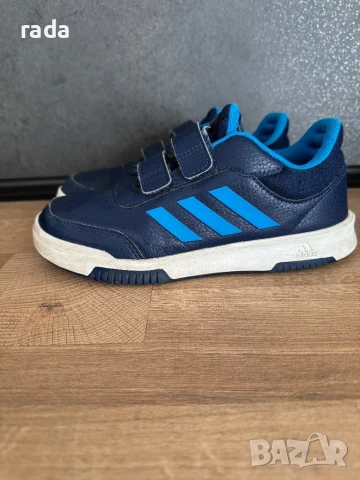 Маратонки adidas , номер 35, снимка 2 - Детски маратонки - 49442253