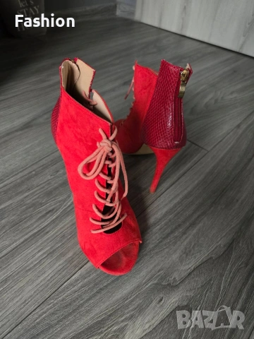 Уникални дамски обувки на ток с връзки, снимка 3 - Дамски обувки на ток - 53138022