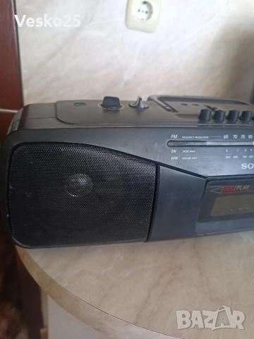 Радио касетофон SONY CFS-204S, снимка 3 - Радиокасетофони, транзистори - 51753798