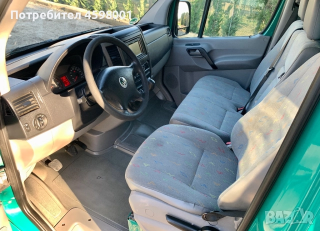 Vw Crafter ЩОРА* КЛИМАТИК* НАВИГАЦИЯ* СЕРВИЗНИ ДОКУМЕНТИ, снимка 12 - Камиони - 52526429