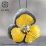 Колие голямо жълто цвете, снимка 1 - Колиета, медальони, синджири - 45375578