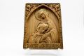 Позлатена релефна икона на Свети Петър и Света Феврония от масивен дъб - 9 карата, снимка 4