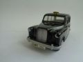  1:43? BUDGIE MODELLS LONDON TAXI КОЛИЧКА МОДЕЛ, снимка 2