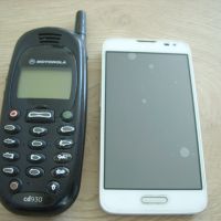 Моторола cd930 и Lg D320n, снимка 1 - Motorola - 42090940