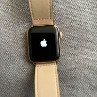 Дамски Apple Watch, розов металик, снимка 1 - Друга електроника - 45708988