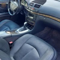 Mercedes-Benz E 320, снимка 7 - Автомобили и джипове - 45856420