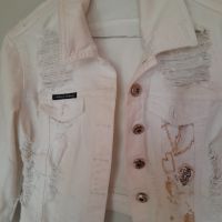 Бяло дънково накъсано яке, S-размер , снимка 3 - Якета - 45765565