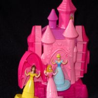 Play Doh - Замък Принцесите на Дисни 3+, снимка 1 - Пластелини, моделини и пясъци - 45157416