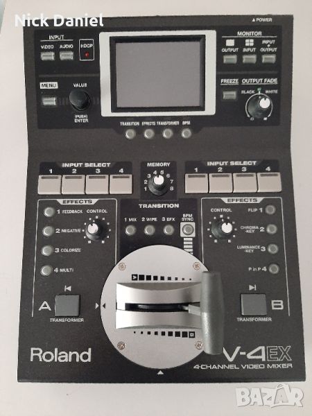 Roland V-4EX 4-канален цифров видео миксер с ефекти, снимка 1