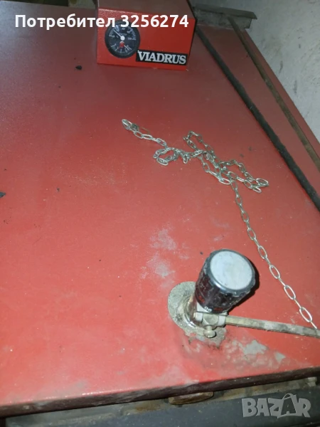 Продавам чугунен котел на твърдо гориво, снимка 1