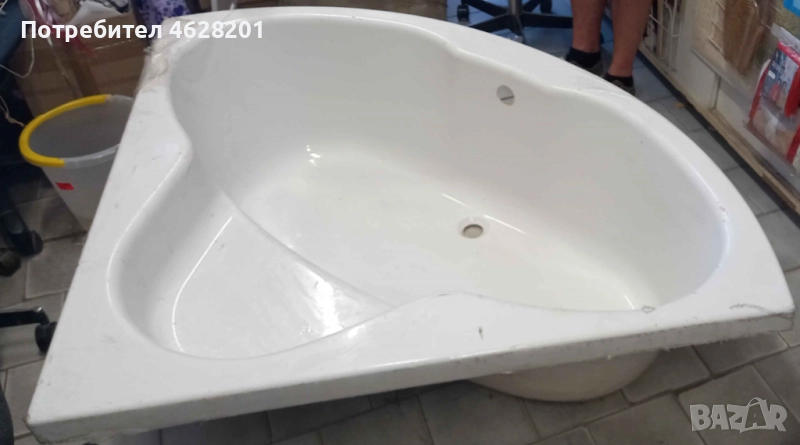 Акрилна ъглова вана .Размер: 120 x 120 x 41 см I 140 л, снимка 1