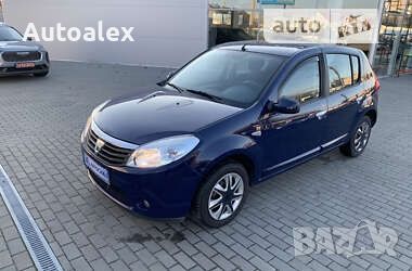 Dacia Sandero 1.2 / 2010 За части, снимка 1