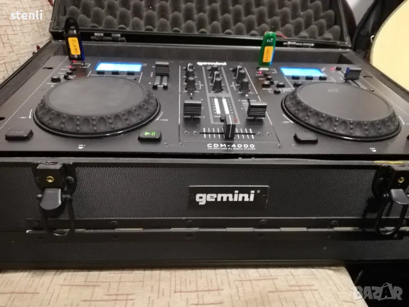 Gemini CDM 4000- CD, USB PLAEYR & MIXER & CASE, снимка 1