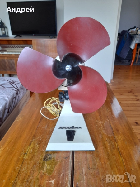 Стар вентилатор Пингвин, снимка 1