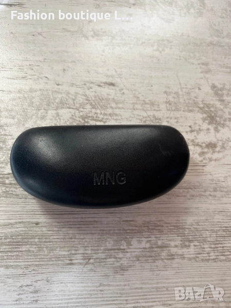 MANGO черен кожен калъф за слънчеви очила с вътрешна велурена част 🖤, снимка 1