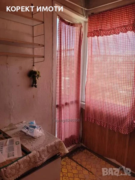 ПРОДАВА 2-стаен до Арена Шумен, снимка 1