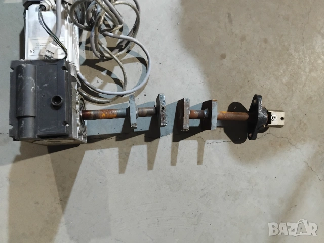 Електро мотор за врата , снимка 4 - Електродвигатели - 53208813