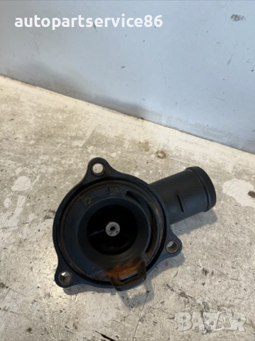 Капак на термостат за Volkswagen Phaeton 3.0 Tdi Engine BMK 224Hp (2008) 059121111L, снимка 3 - Части - 54165293