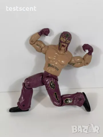 Екшън фигура WWE Rey Mysterio Рей Мистерио 2003 PurpleA Jakks Pacific USA figure играчка, снимка 7 - Фигурки - 48447811