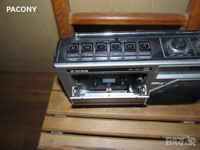 Maлък рядък радиокасетофон TENSAI - Singapore, снимка 4 - Радиокасетофони, транзистори - 49971611